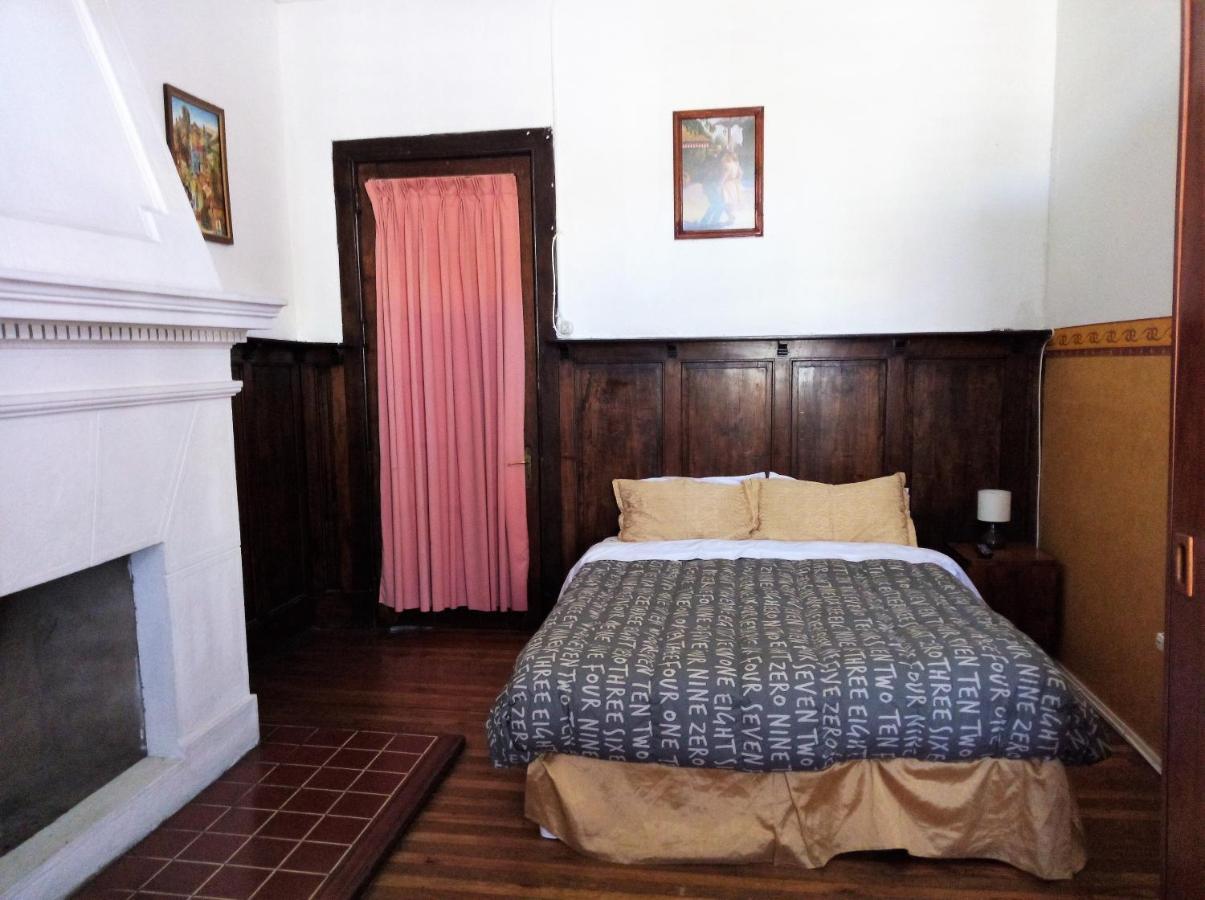 B&B Patrimonial Little Castle 比尼亚德尔马 外观 照片